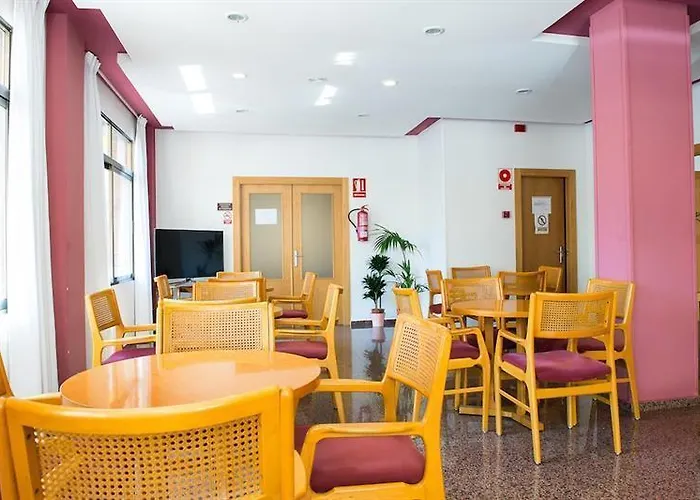 Hotel Celymar *