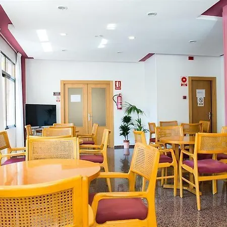 Отель Celymar *