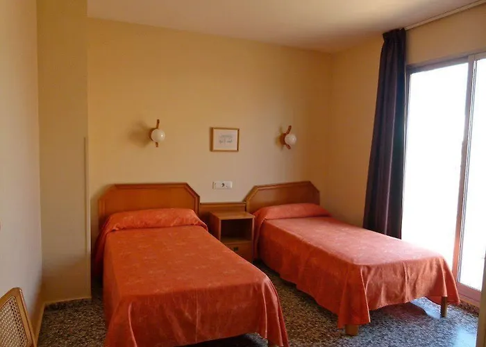 Hotel Celymar *